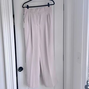 Aritzia Effortless Pant